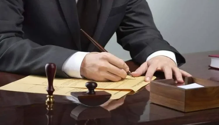 What is a Business Lawyer