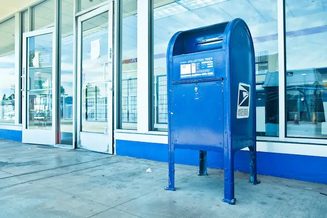 When is it Lawful to Trespass someone from a Post Office?